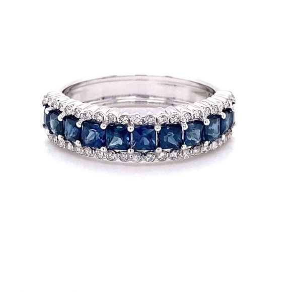 White Gold Diamond And Sapphire engagement Ring 💍 - Picture 2 of 3